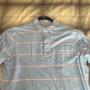 Johnnie O hangin Out polo